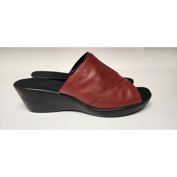 Aerosoles Women's Faux Leather Wedge Sandals Slip On Slides Red Leather Size 10W - Picture 8 of 11